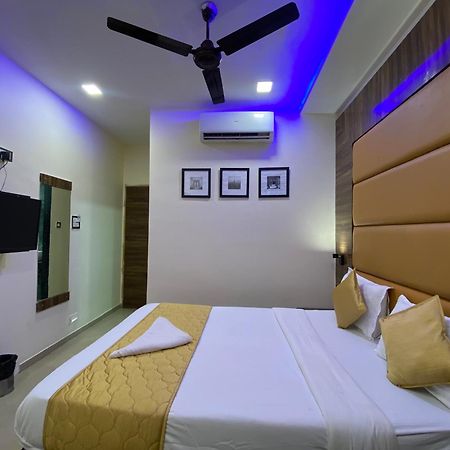 Hotel Blue Wellington - Near Mumbai Airport ห้อง รูปภาพ